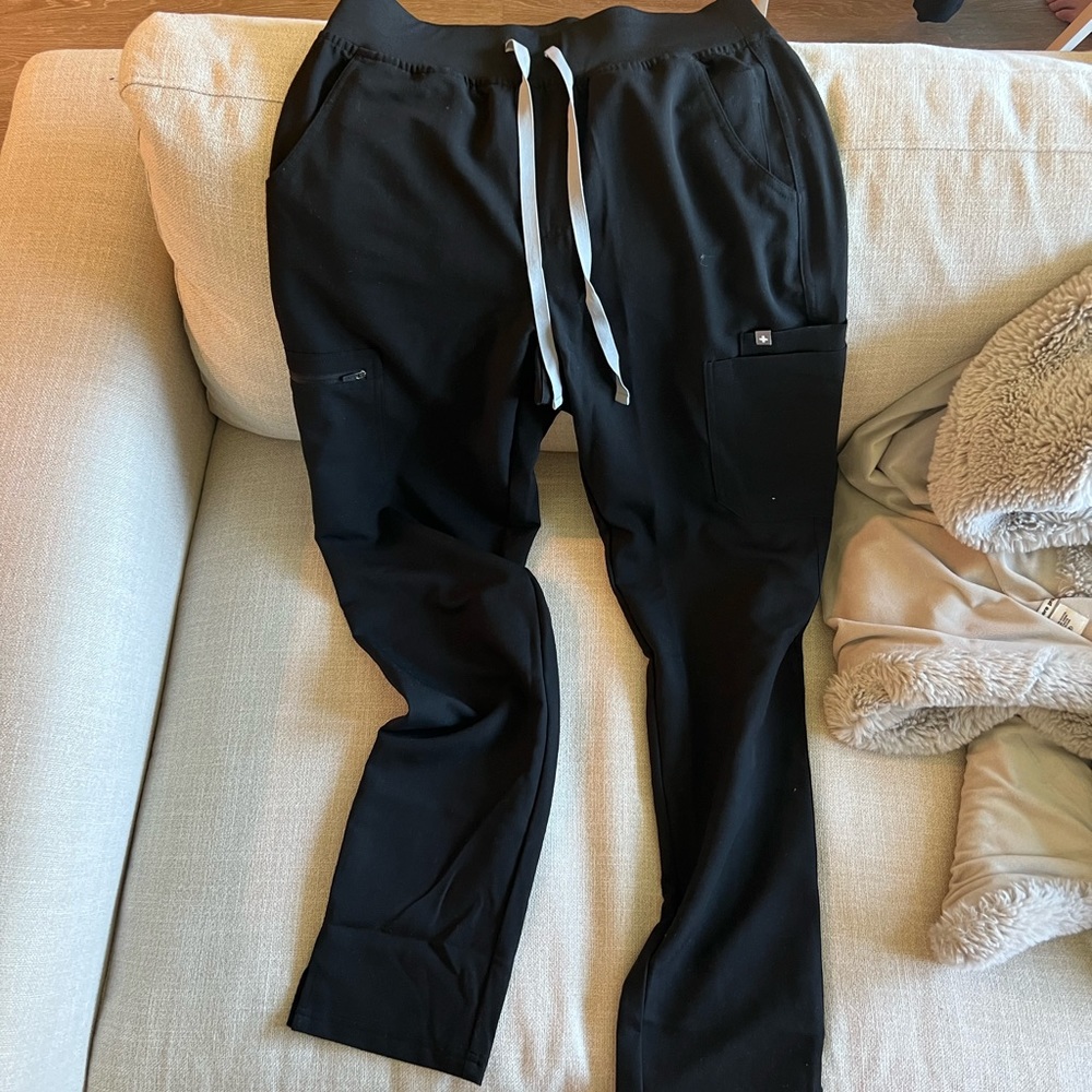 Figs Zola High Waisted 2.0 M Tall Scrubs